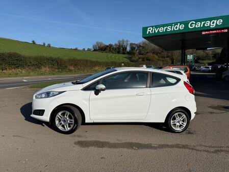 FORD FIESTA 1.3 Zetec