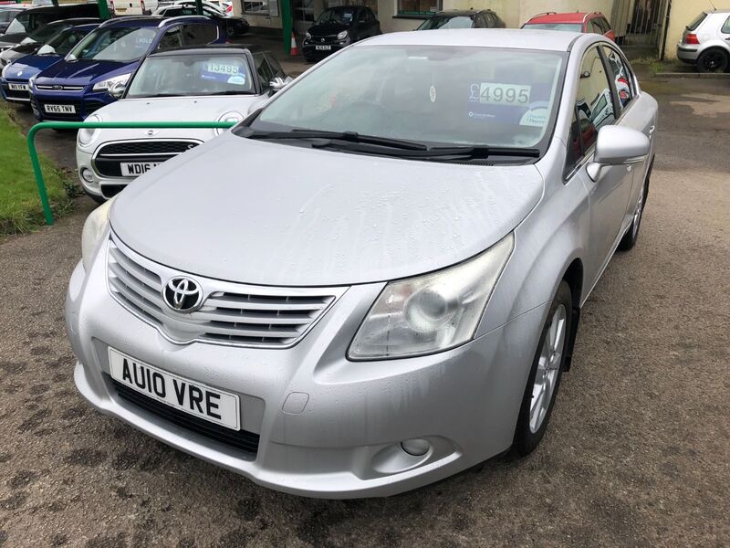 TOYOTA AVENSIS